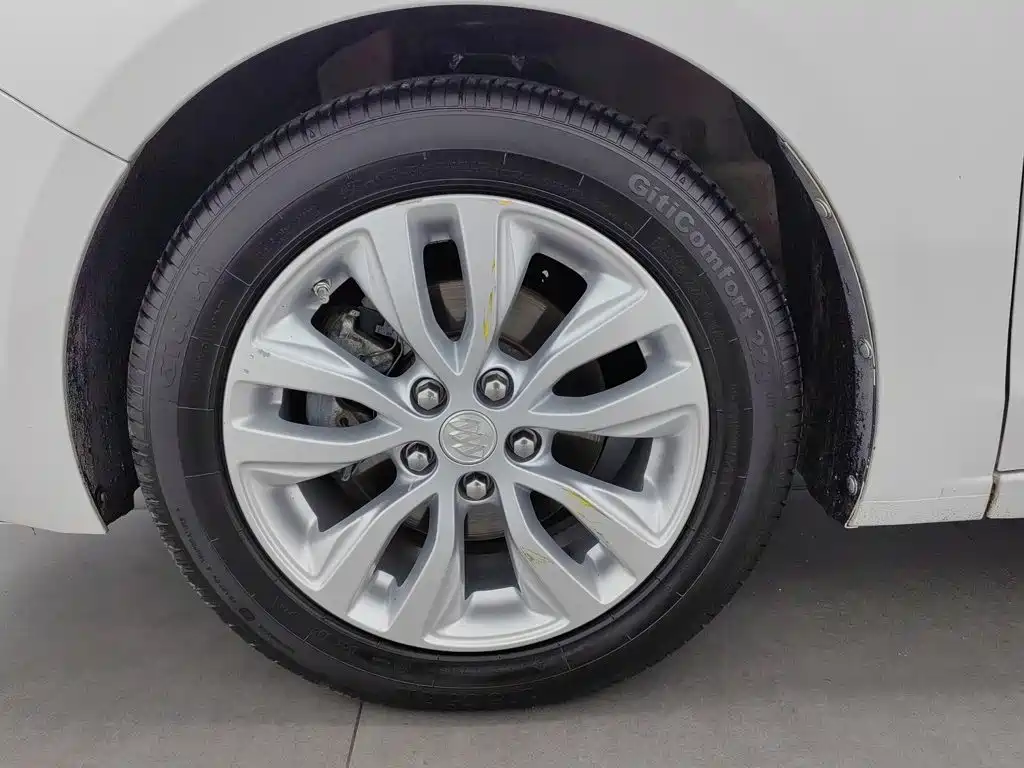 Buick Excelle — миниатюра 17