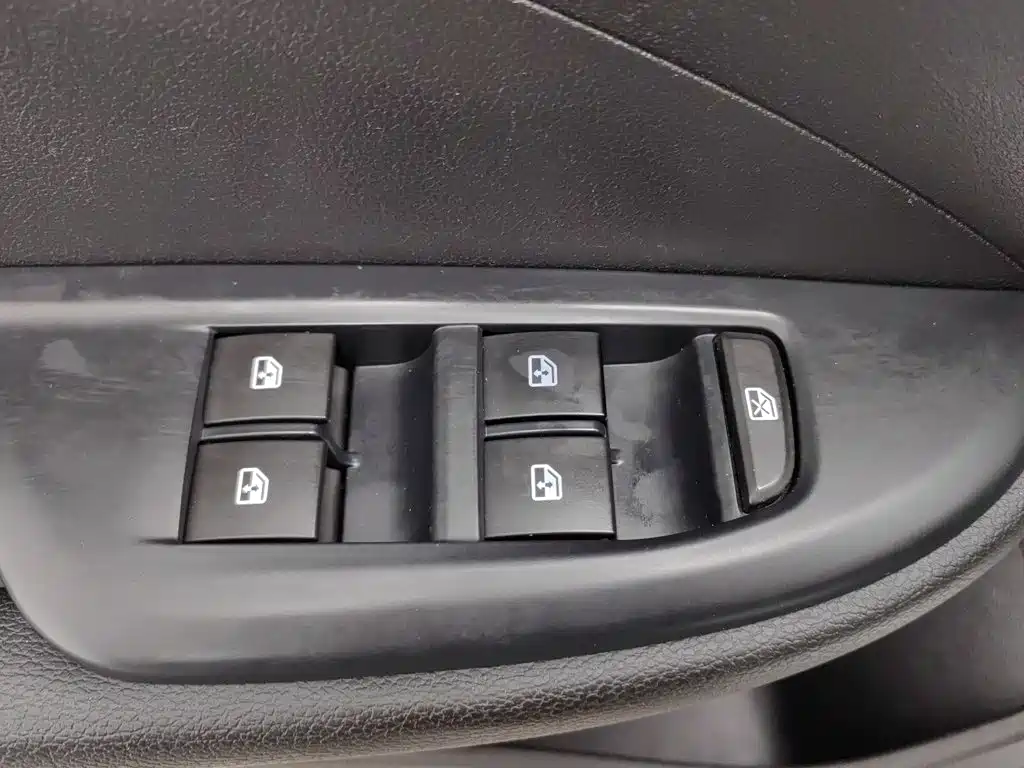 Buick Excelle — миниатюра 9