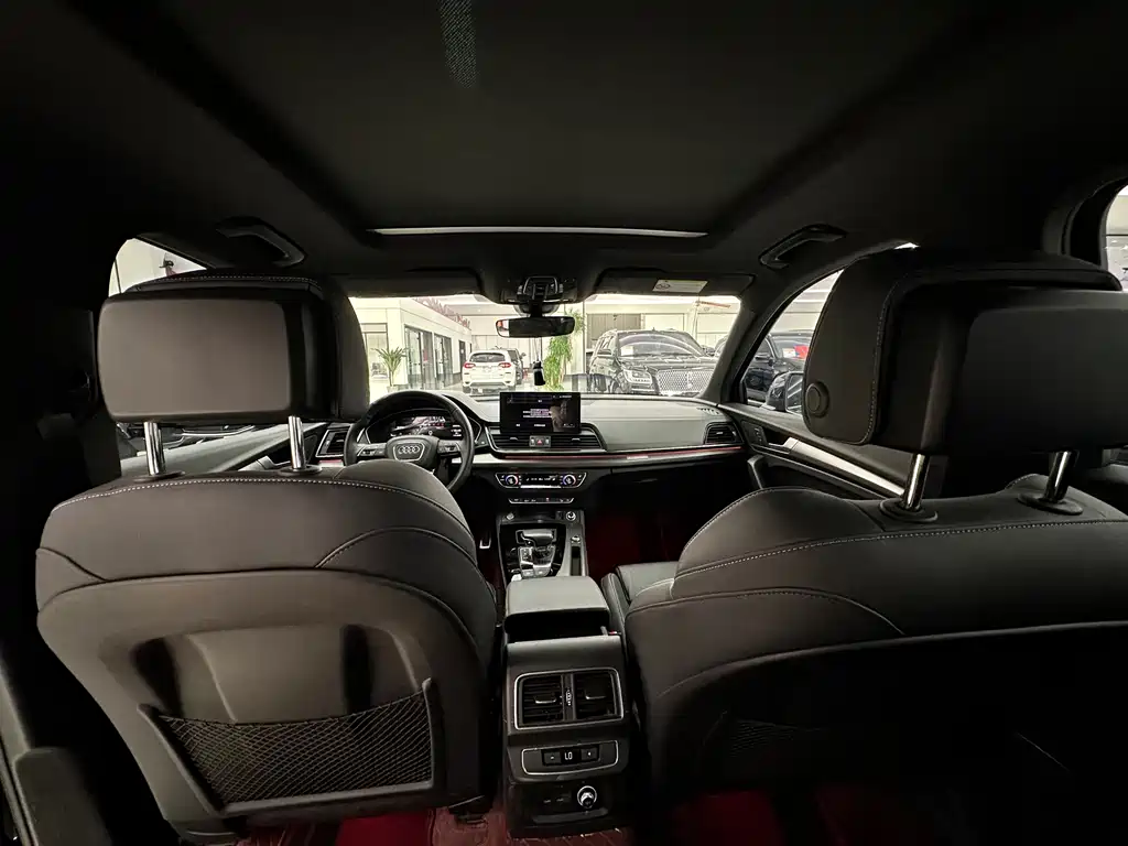 Audi Q5L — миниатюра 24