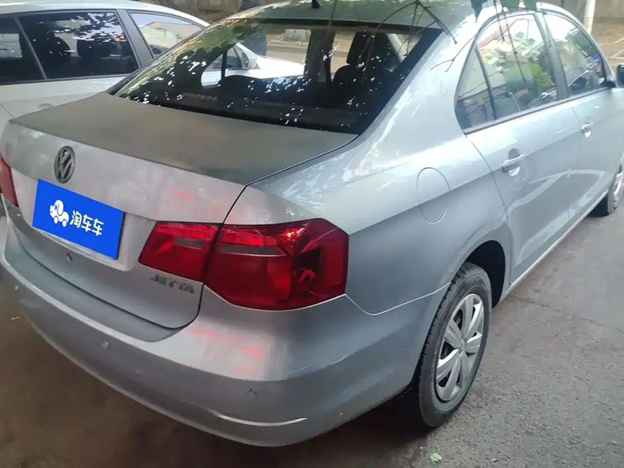 Volkswagen Jetta — миниатюра 3