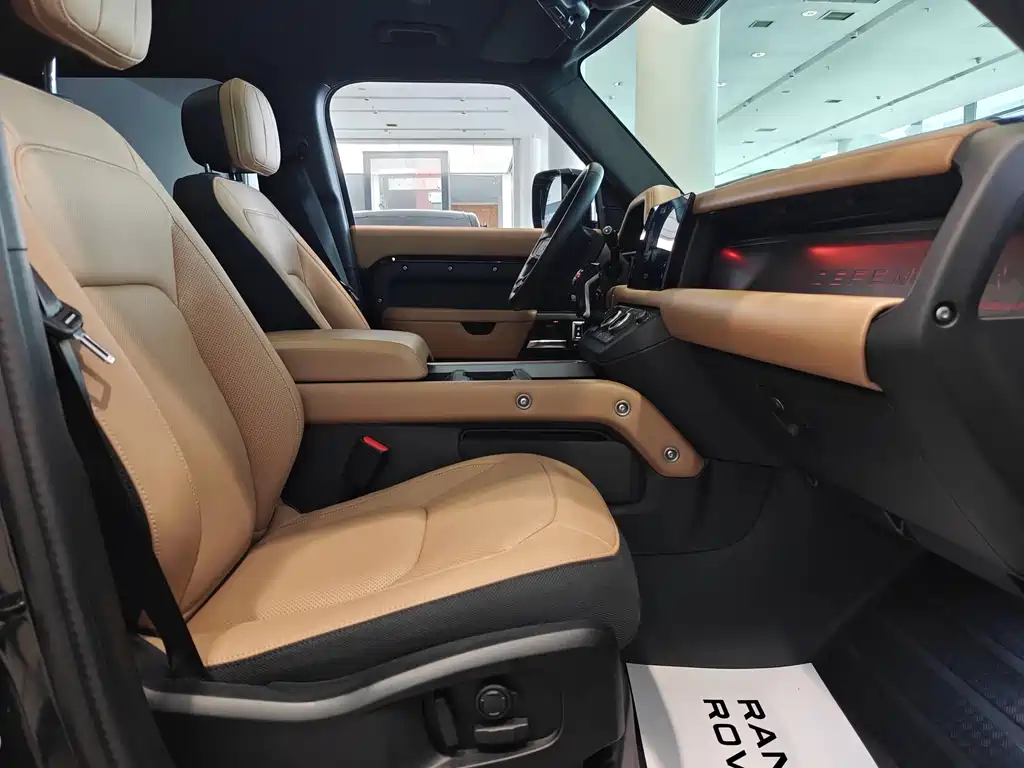 Land Rover Defender — миниатюра 19