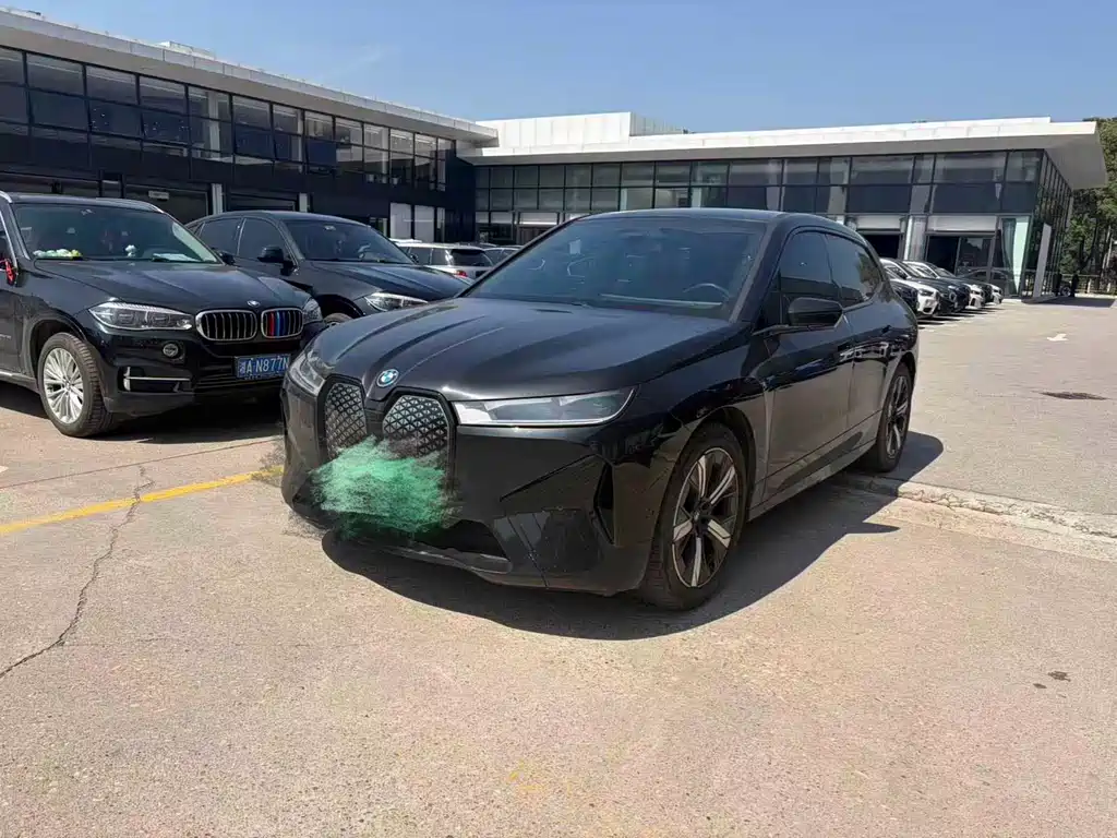 BMW iX 2023