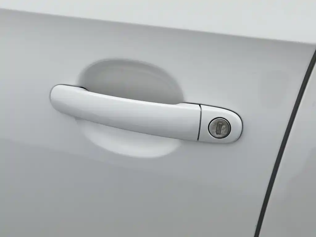 Skoda Rapid — миниатюра 18