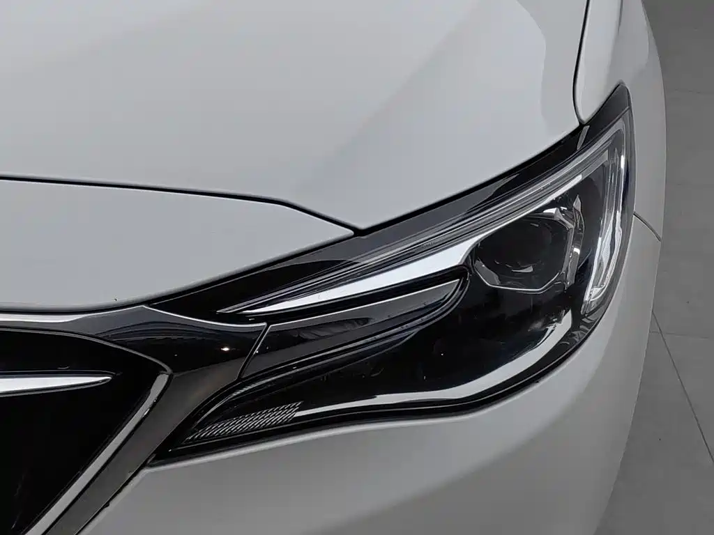 Buick Excelle — миниатюра 7
