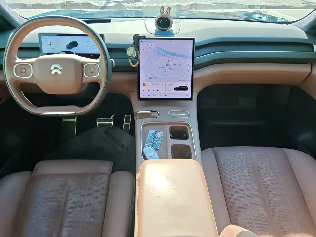 NIO ES8 — миниатюра 10