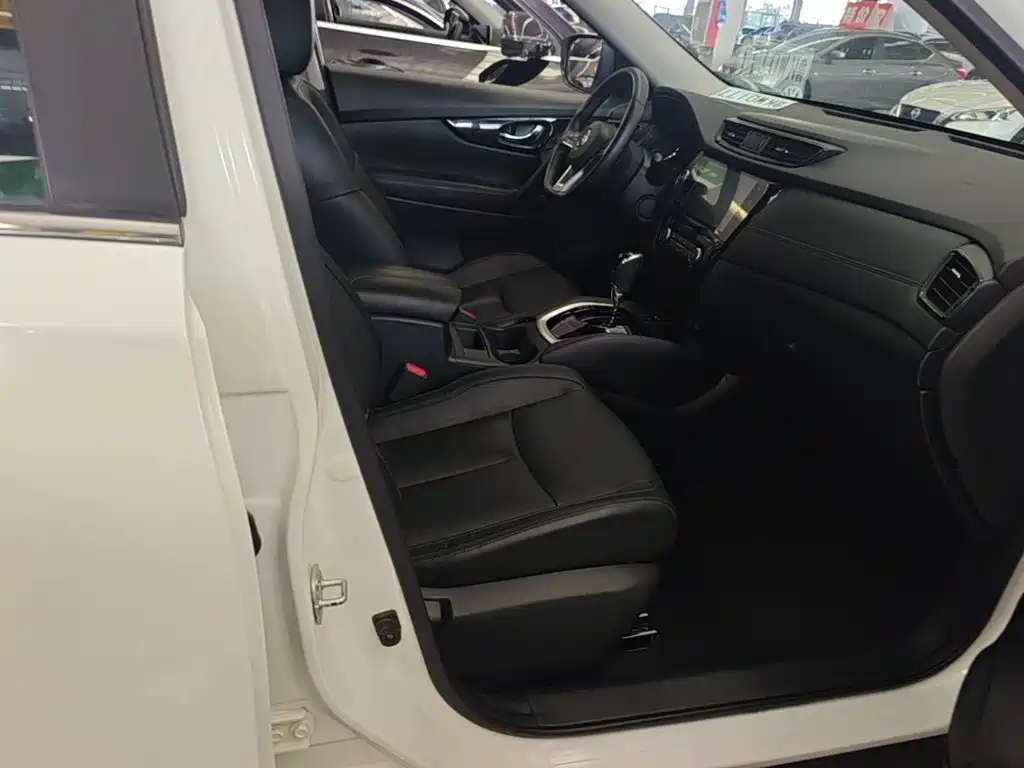 Nissan X-Trail — миниатюра 25