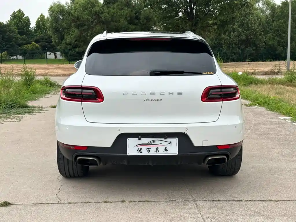 Porsche Macan — миниатюра 5