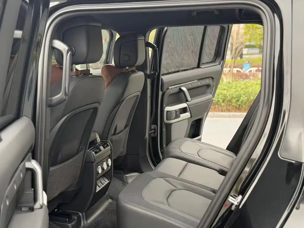 Land Rover Land Rover Defender 2024 110 3.0T P400 XS