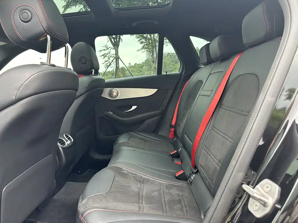 MERCEDES-BENZ GLC AMG