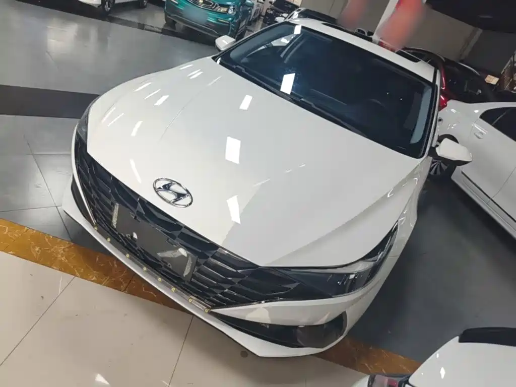 Hyundai Elantra — миниатюра 2