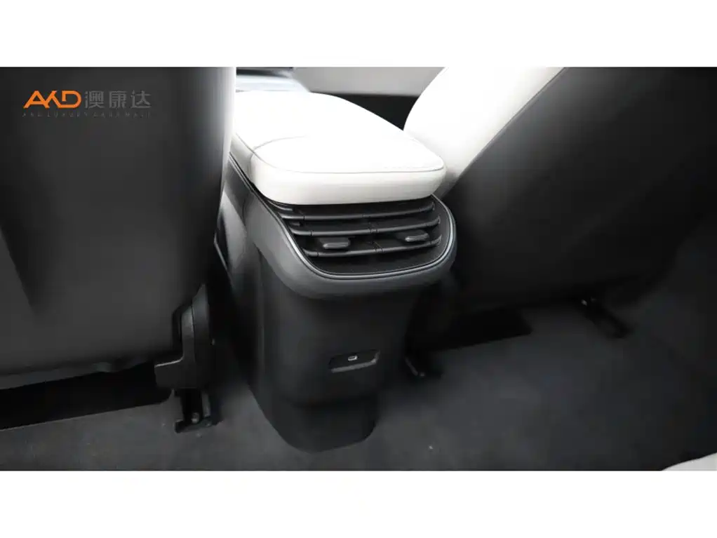 NIO ET5T — миниатюра 9