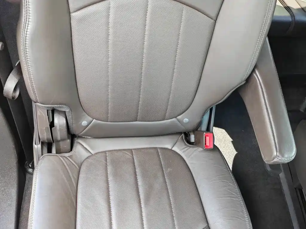 Buick Enclave — миниатюра 20