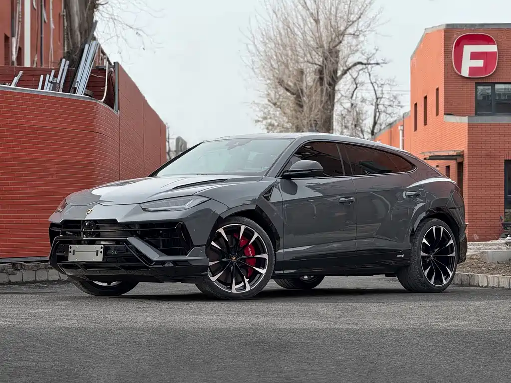 Купить Lamborghini Urus