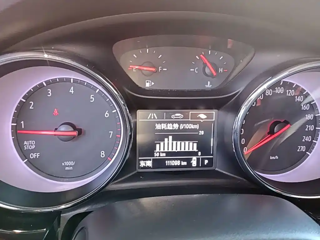 Buick Verano — миниатюра 12