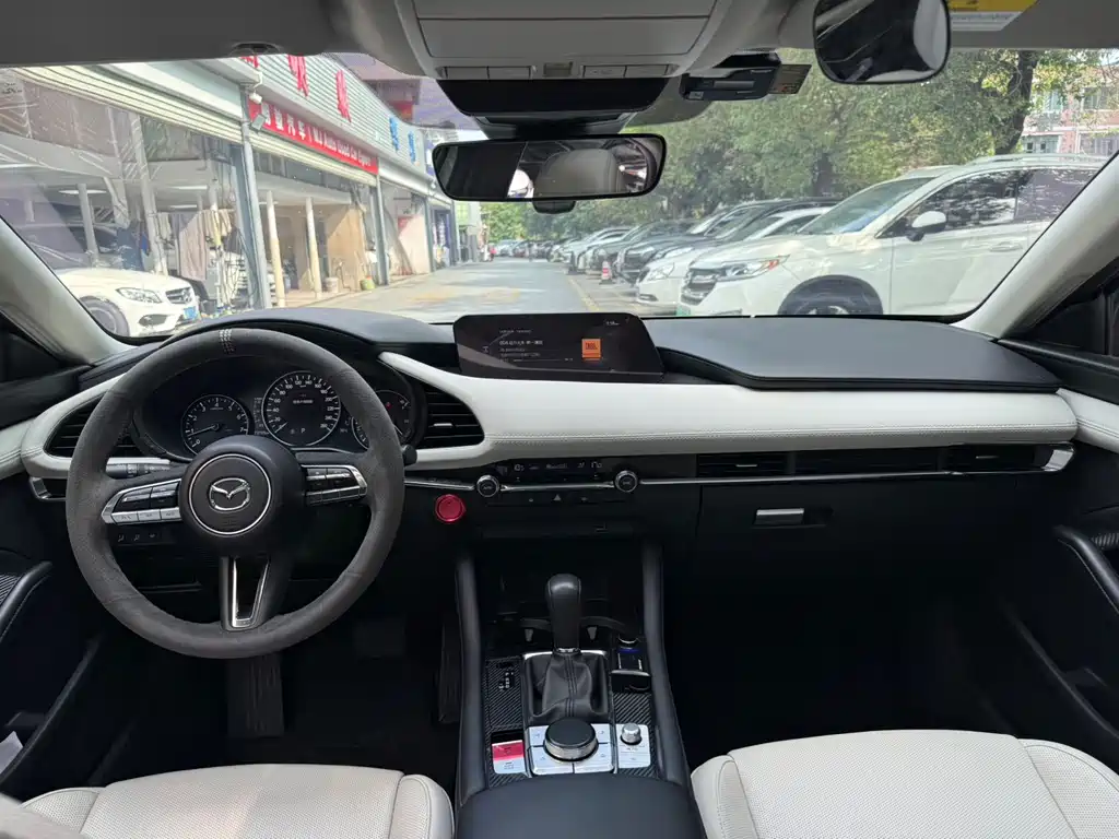Mazda 3 Axela — миниатюра 18