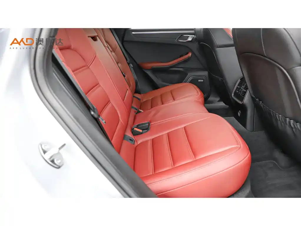 Porsche Macan — миниатюра 8
