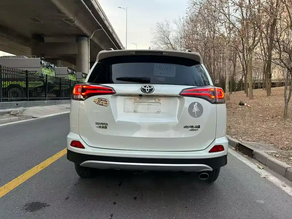 TOYOTA RAV4 RONGFANG