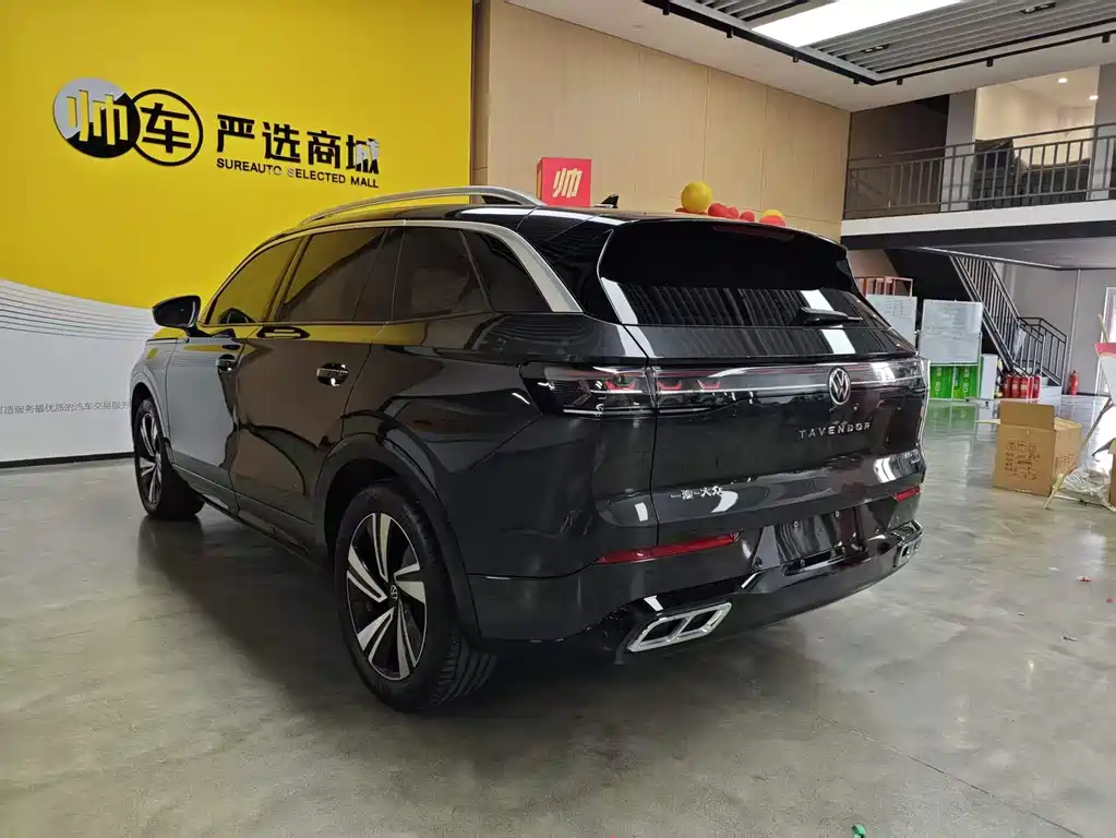 Volkswagen Tavendor 2024 380TSI R-Line