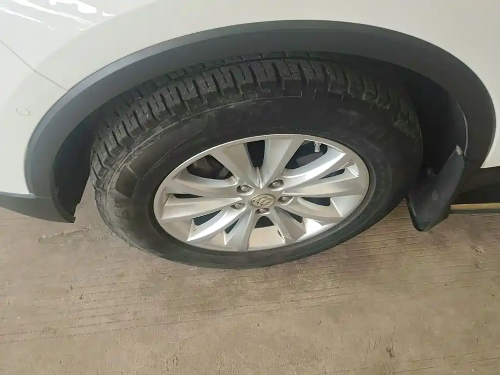 Buick Envision Plus — миниатюра 23
