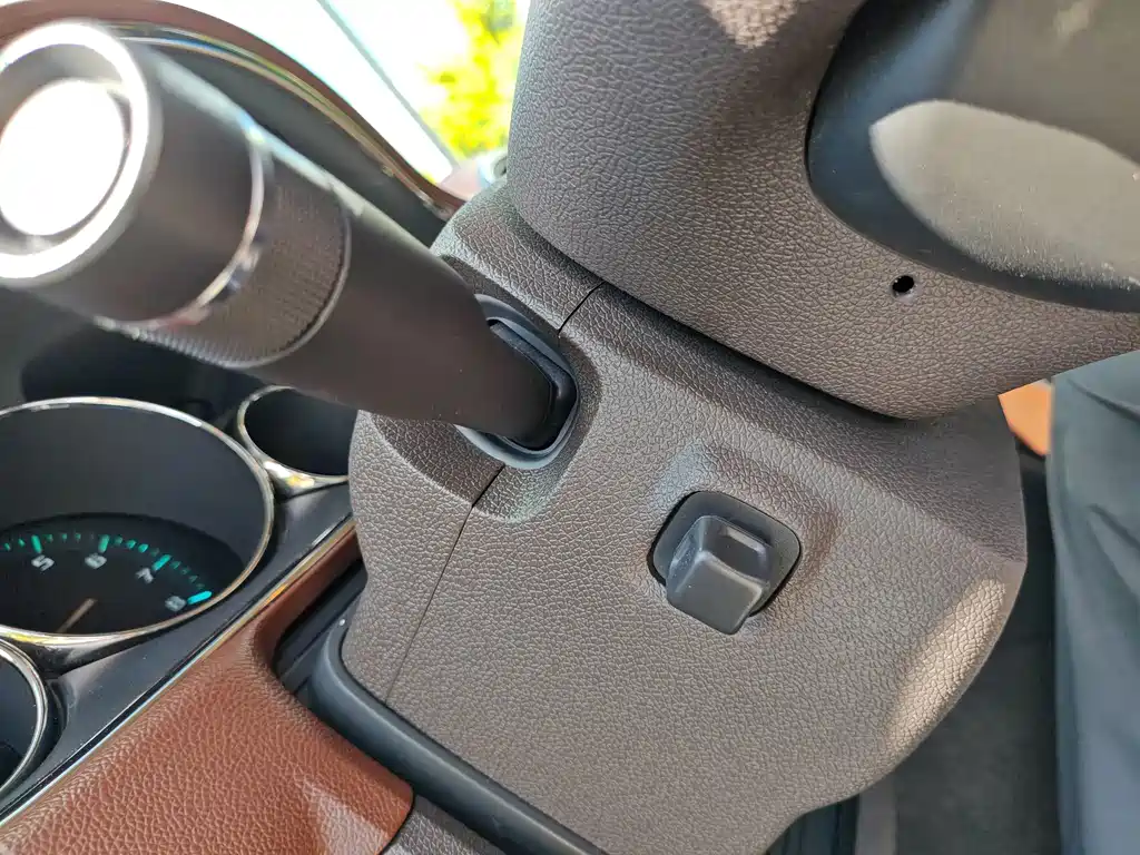 Buick Enclave — миниатюра 33