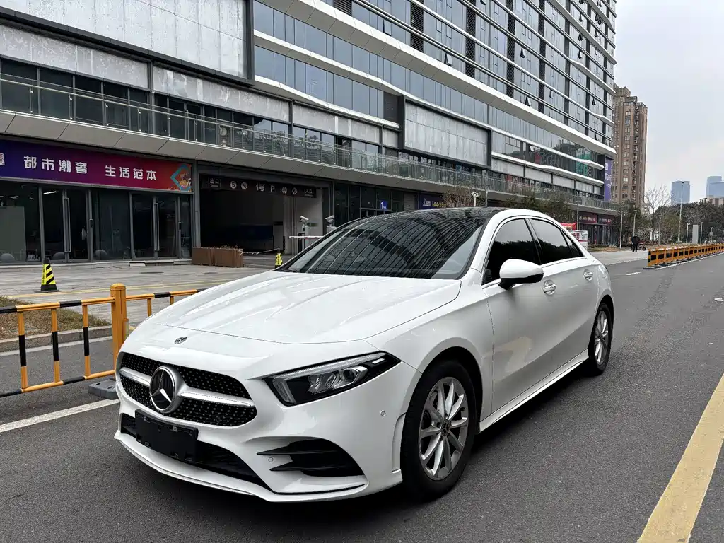 MERCEDES-BENZ A CLASS