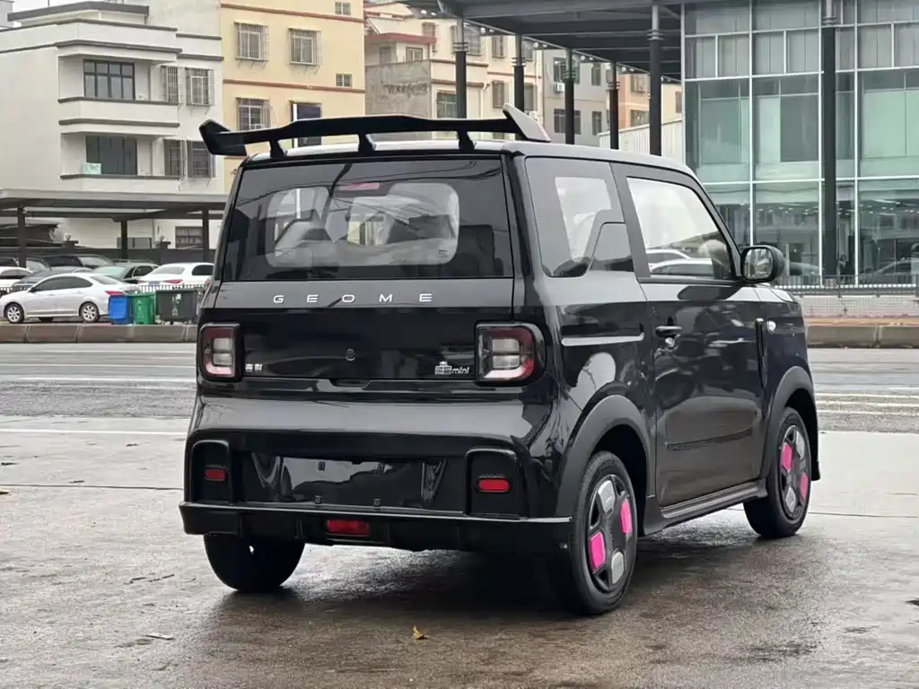 GEELY GALAXY PANDA