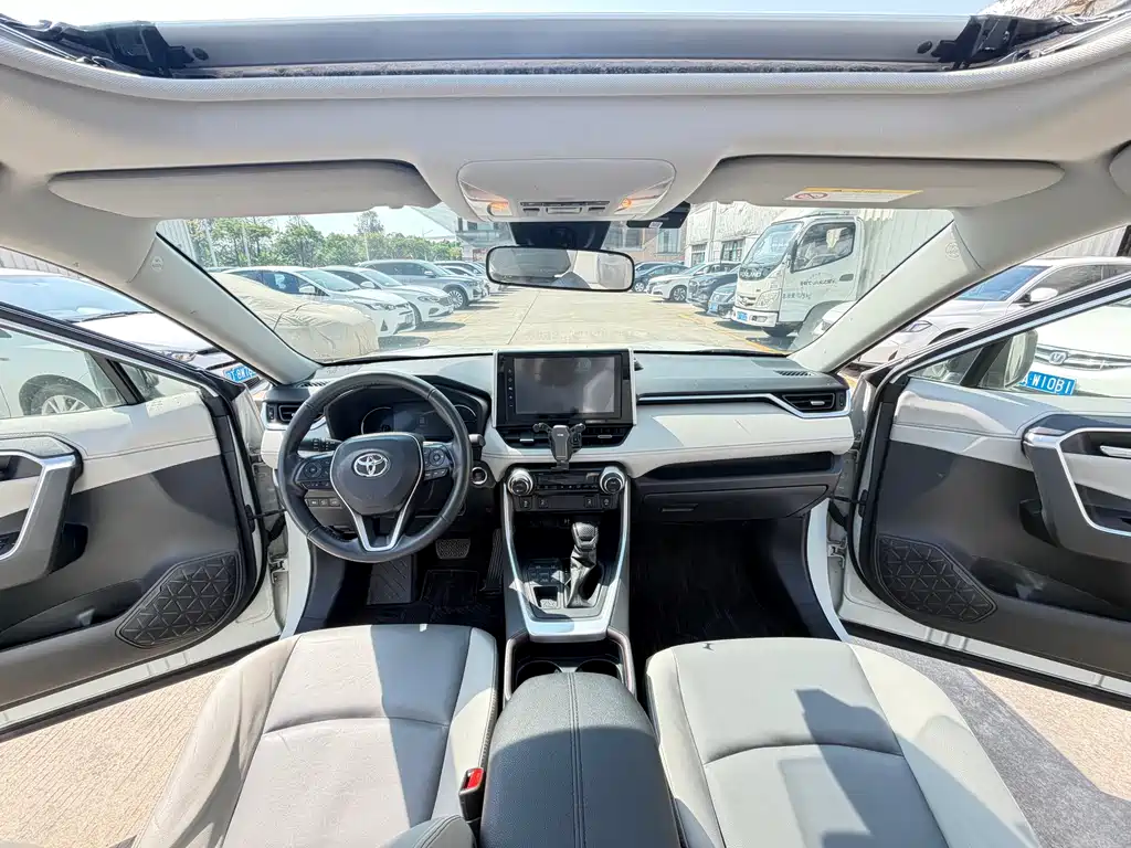 TOYOTA RAV4 RONGFANG