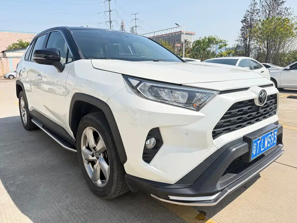 TOYOTA RAV4 RONGFANG