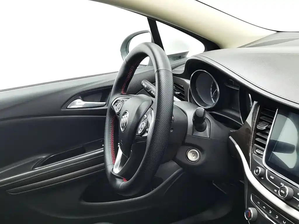 Buick Verano — миниатюра 22