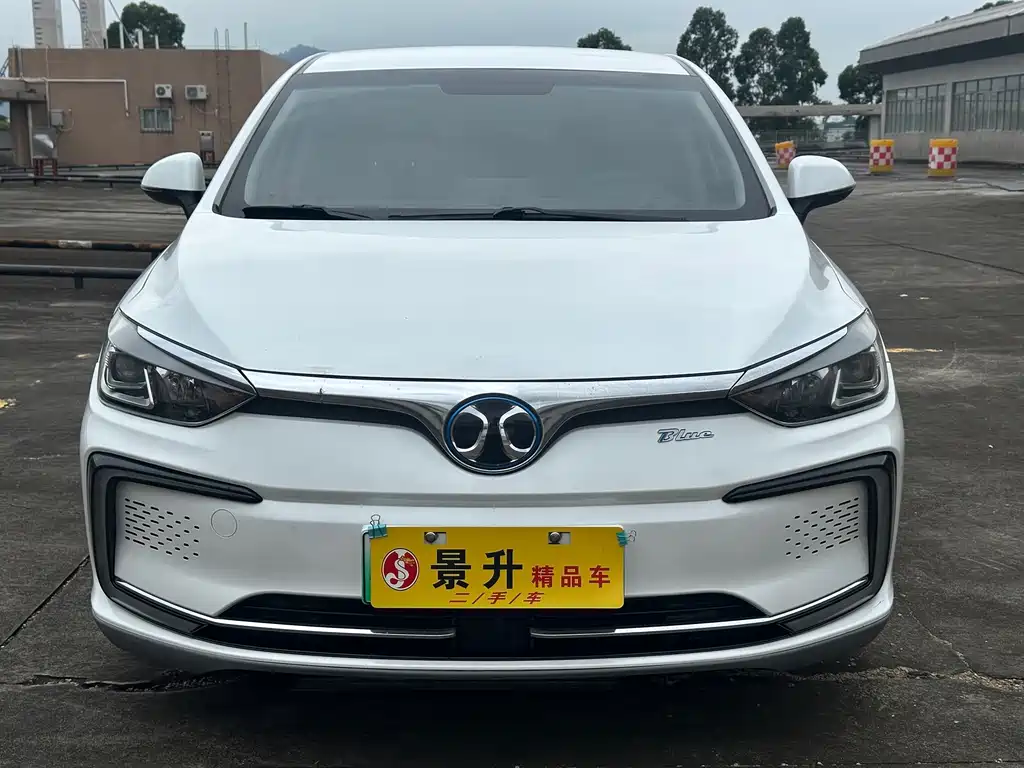BAIC EU5 — миниатюра 2