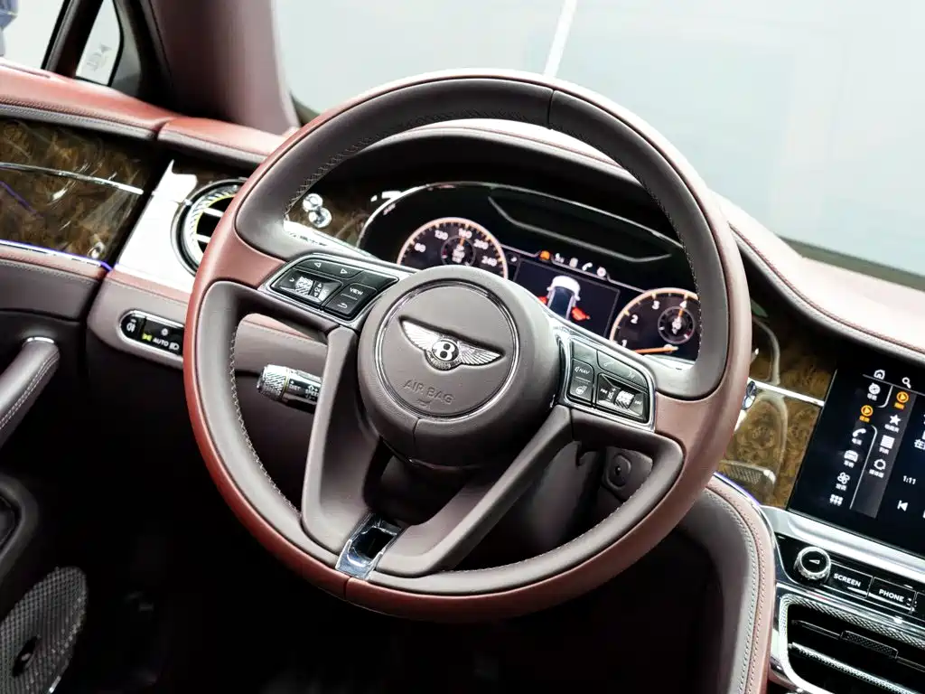 Bentley Flying Spur — миниатюра 18