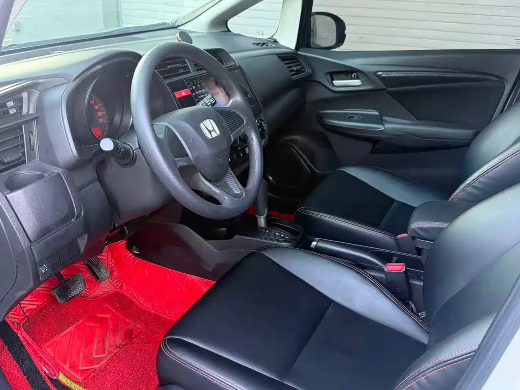 Honda Fit — миниатюра 5