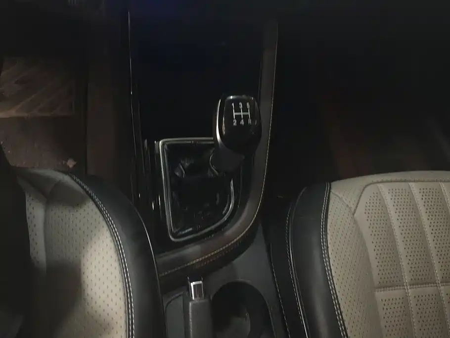 Changan Eado DT — миниатюра 16