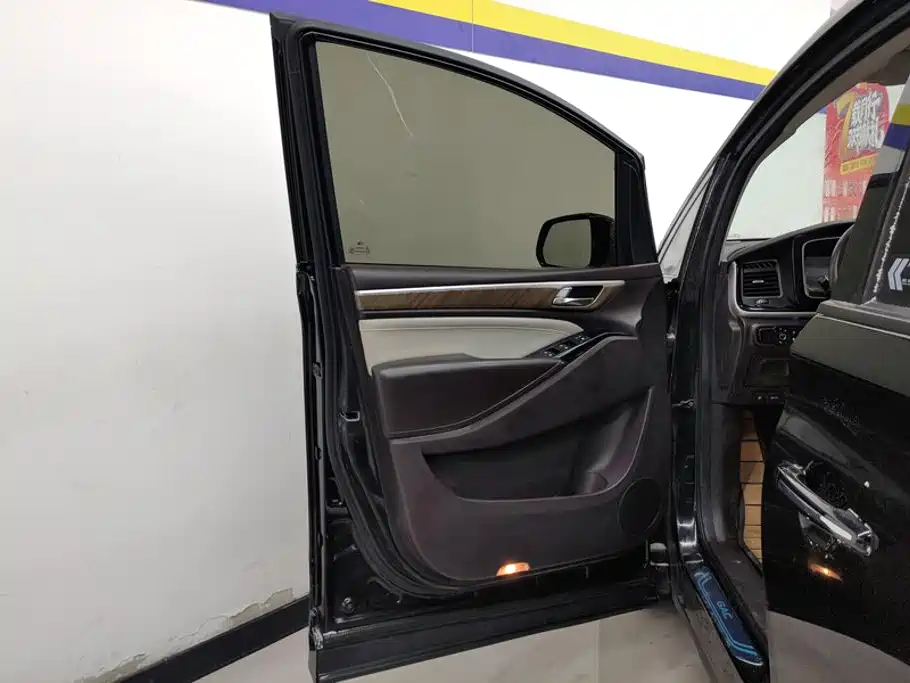 GAC Motor Trumpchi M8 — миниатюра 7