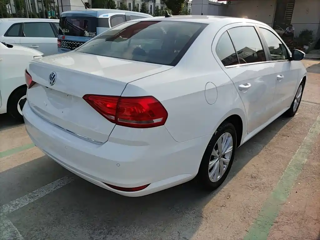 Volkswagen Lavida — миниатюра 7