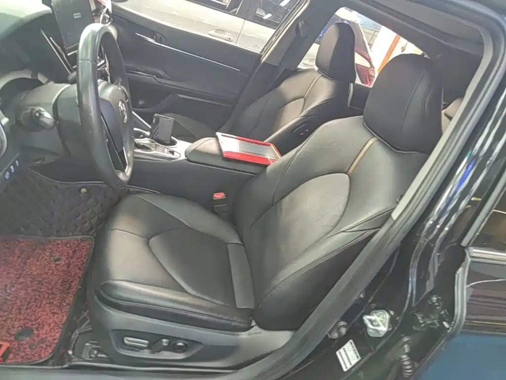 Toyota Camry — миниатюра 15