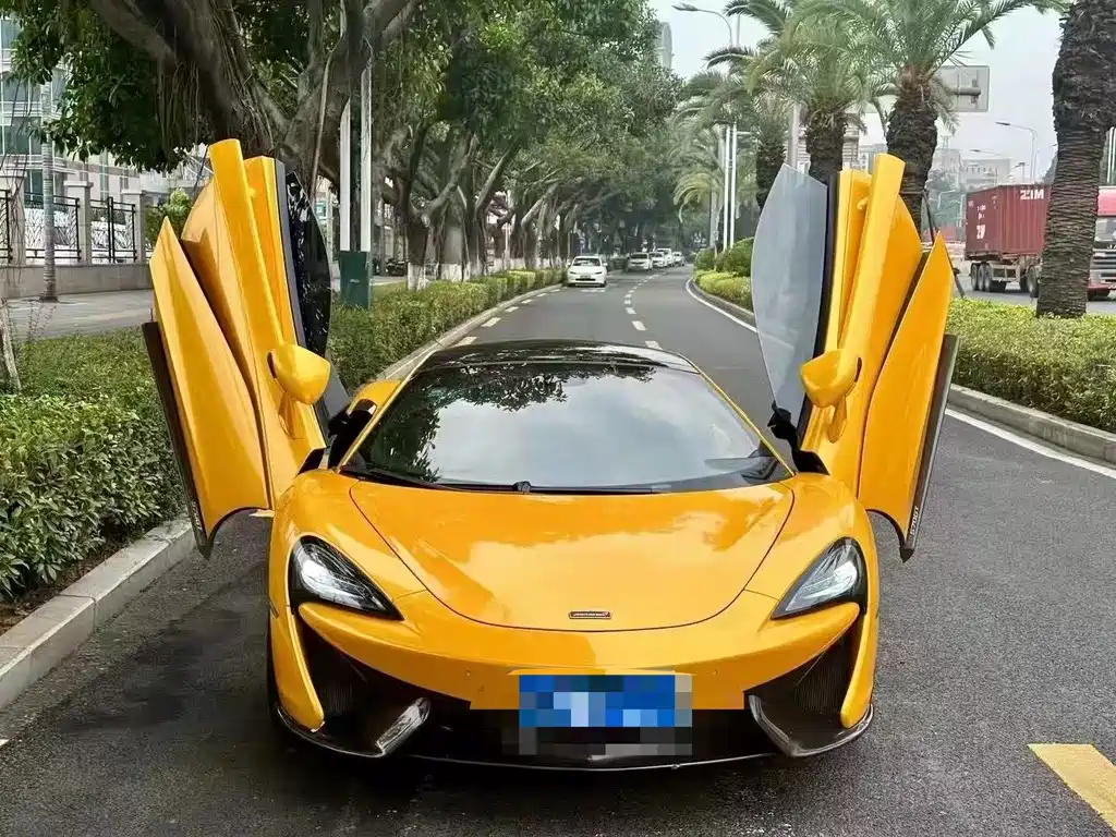MCLAREN  570