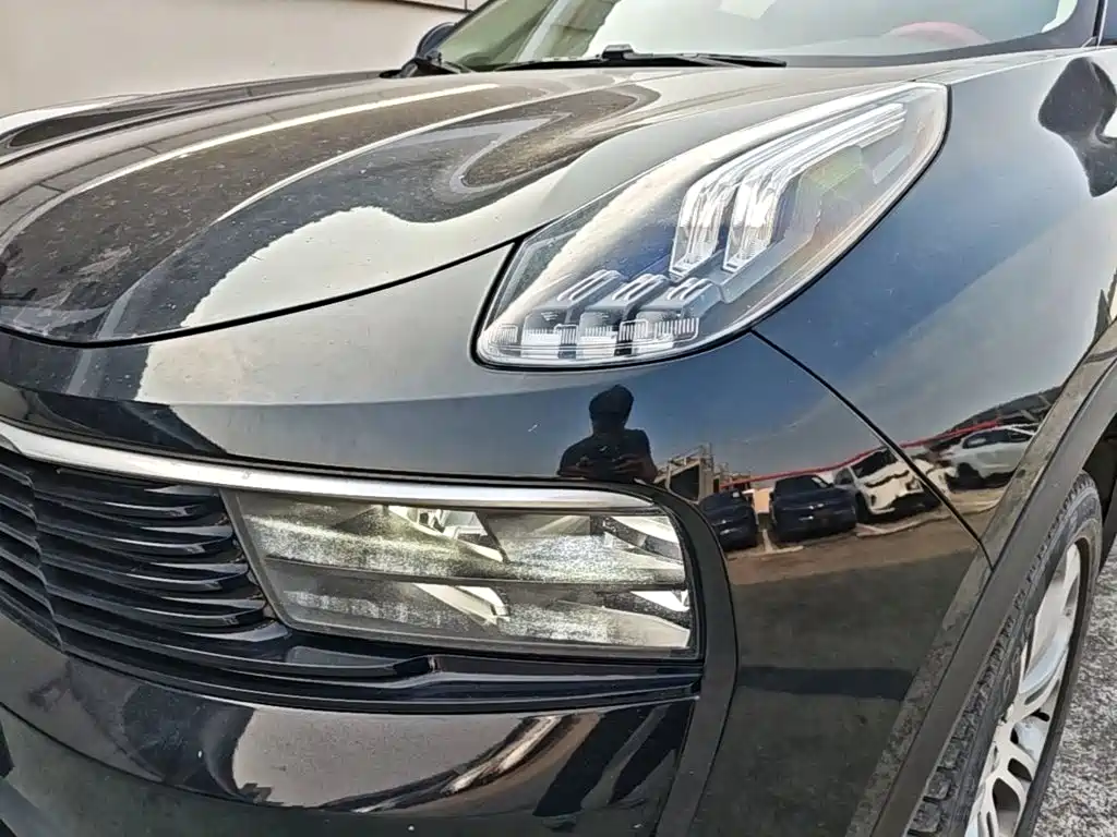 Lynk & Co 01 — миниатюра 24