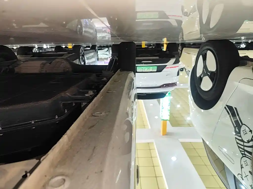 Wuling MINIEV — миниатюра 21
