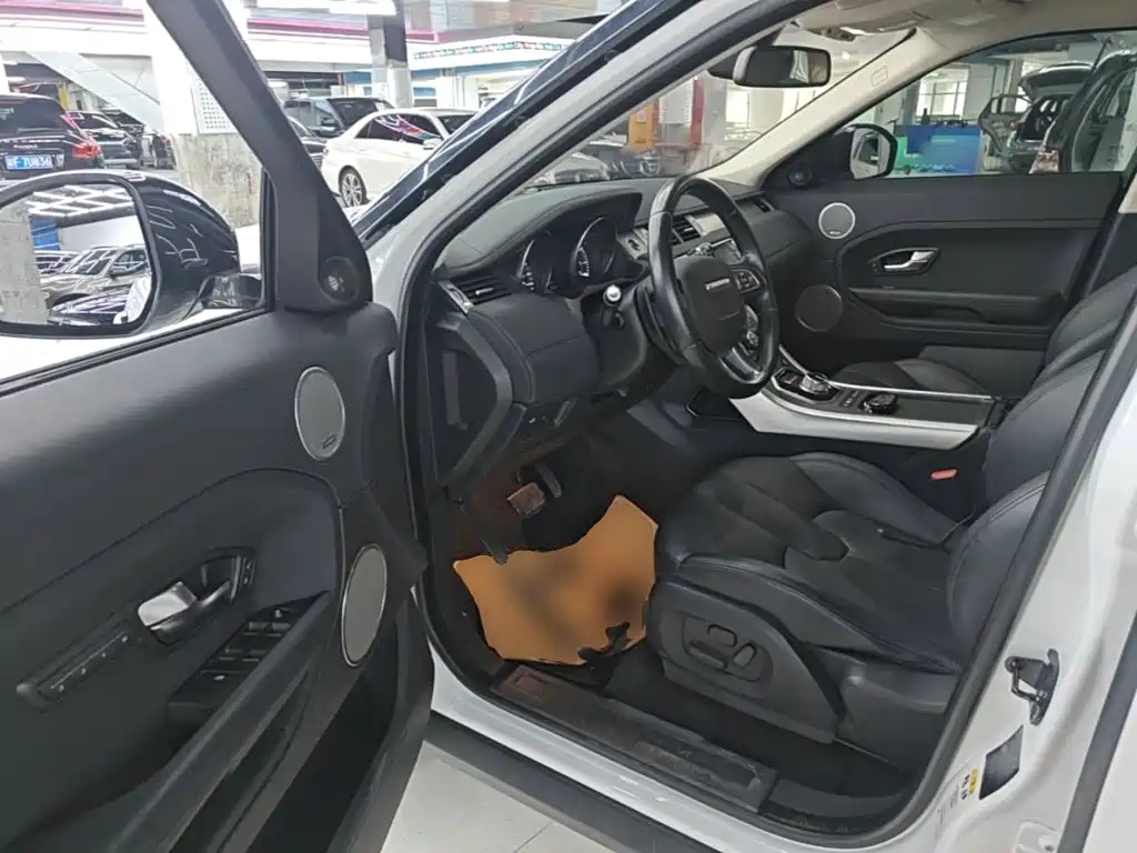 Land Rover Evoque — миниатюра 16