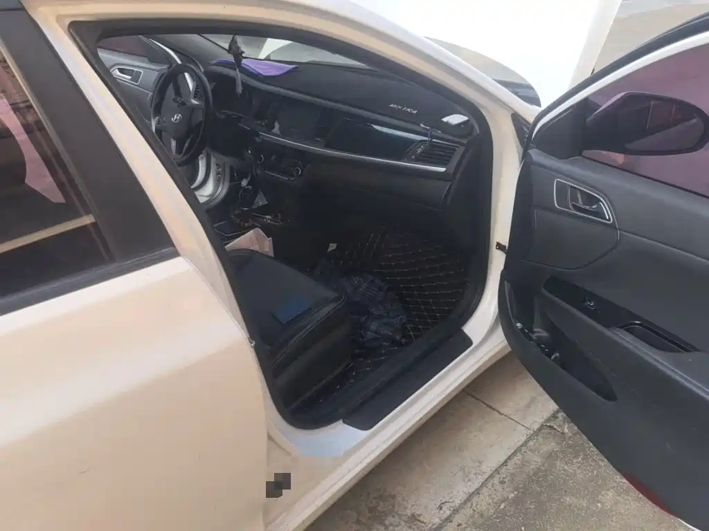 Hyundai Mistra — миниатюра 22