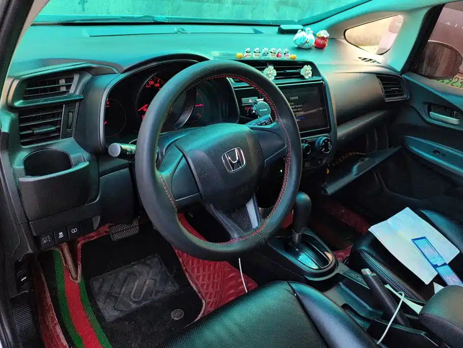 Honda Fit — миниатюра 12