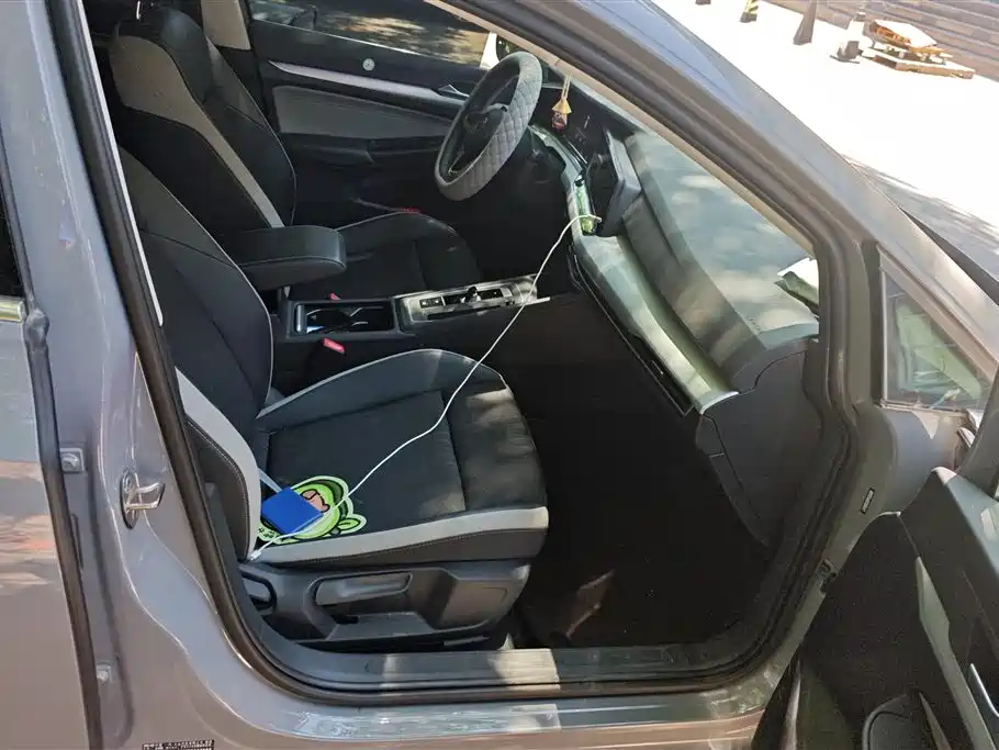 Volkswagen Golf 2023 280TSI DSG Pro 20