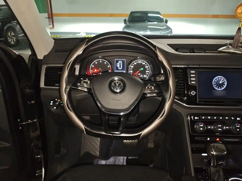 Volkswagen Teramont — миниатюра 3