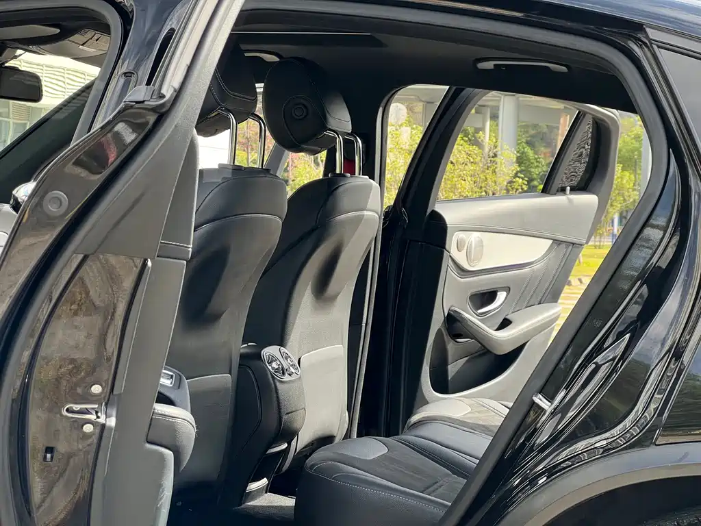 MERCEDES-BENZ GLC COUPE AMG