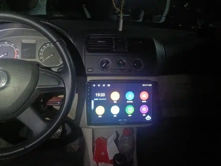 Skoda Fabia — миниатюра 13