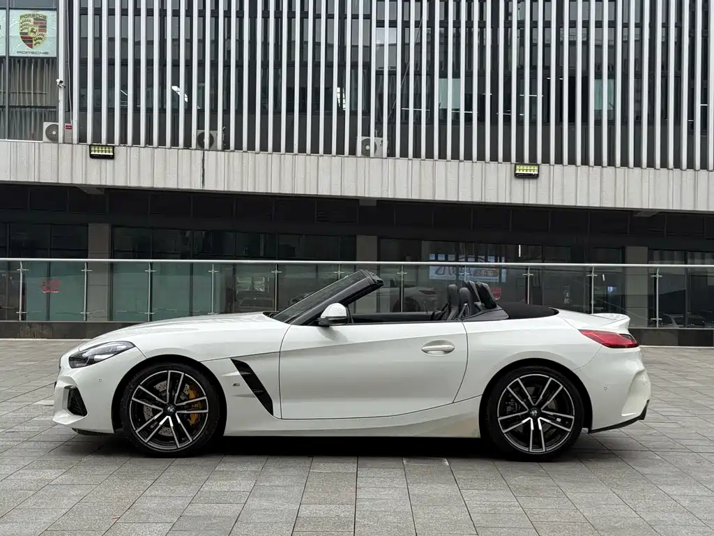 BMW Z4 — миниатюра 8