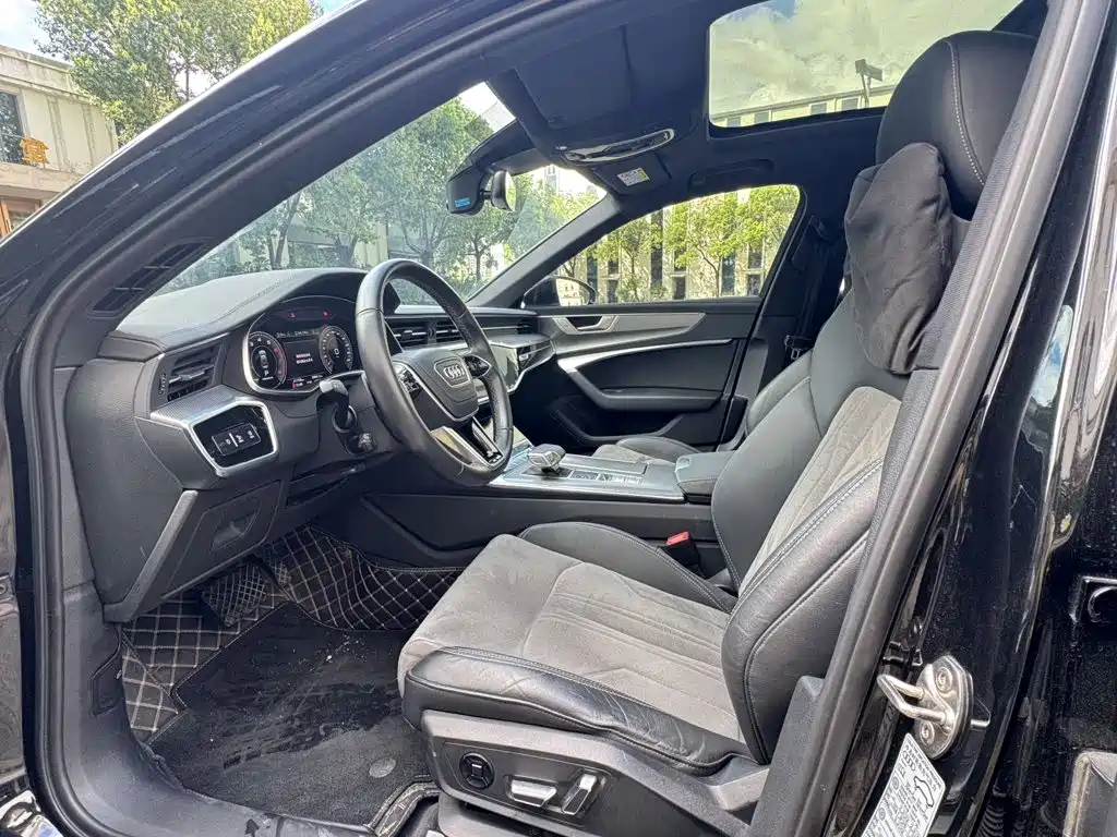 Audi A6L 2024 40 TFSI Luxury