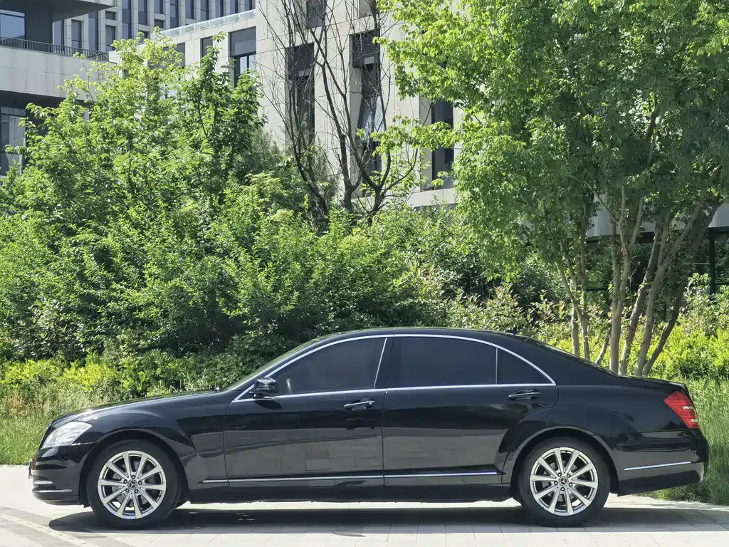 Mercedes-Benz S-Class S 2010 S 300 L Luxury