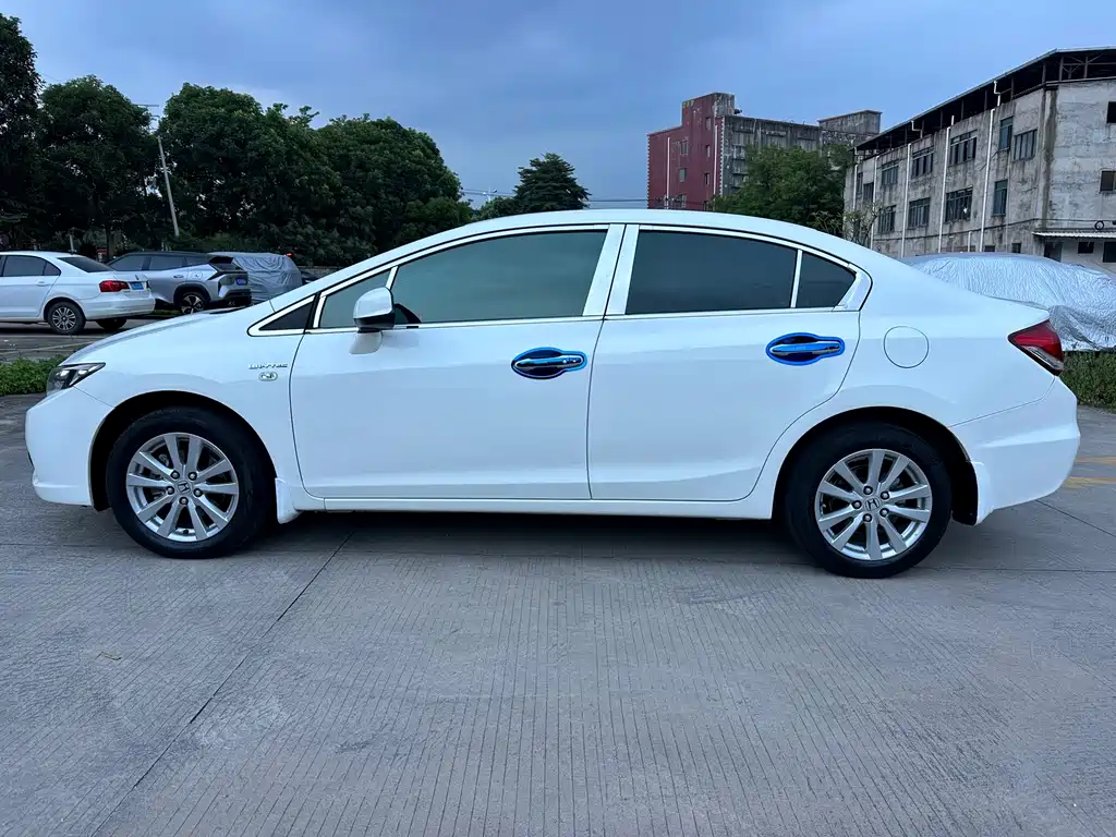 Honda Civic — миниатюра 4